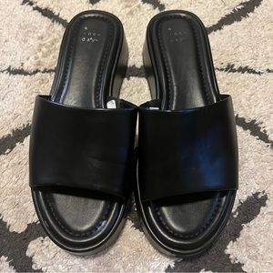 A New Day Platform Sandals Size 9W